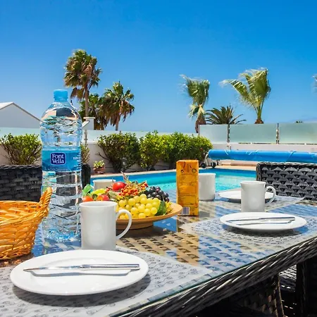 Exclusive 2-Bed Villa In Playa Blanca Adults Only *