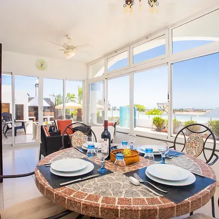 Exclusive 2-Bed Villa In Playa Blanca Adults Only Playa Blanca (Lanzarote)