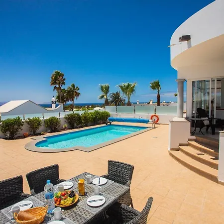 Exclusive 2-Bed Villa In Playa Blanca Adults Only فيلة